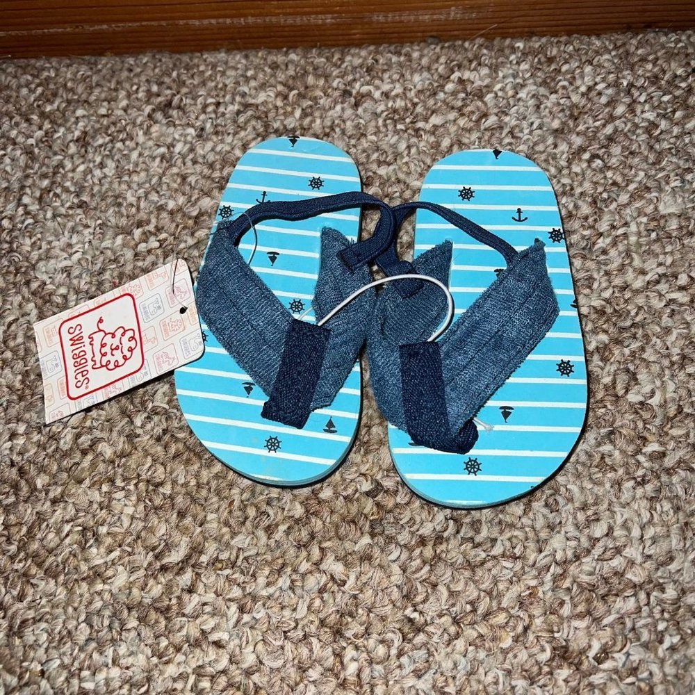NWT Blue Toddler Flip Flops 5/6